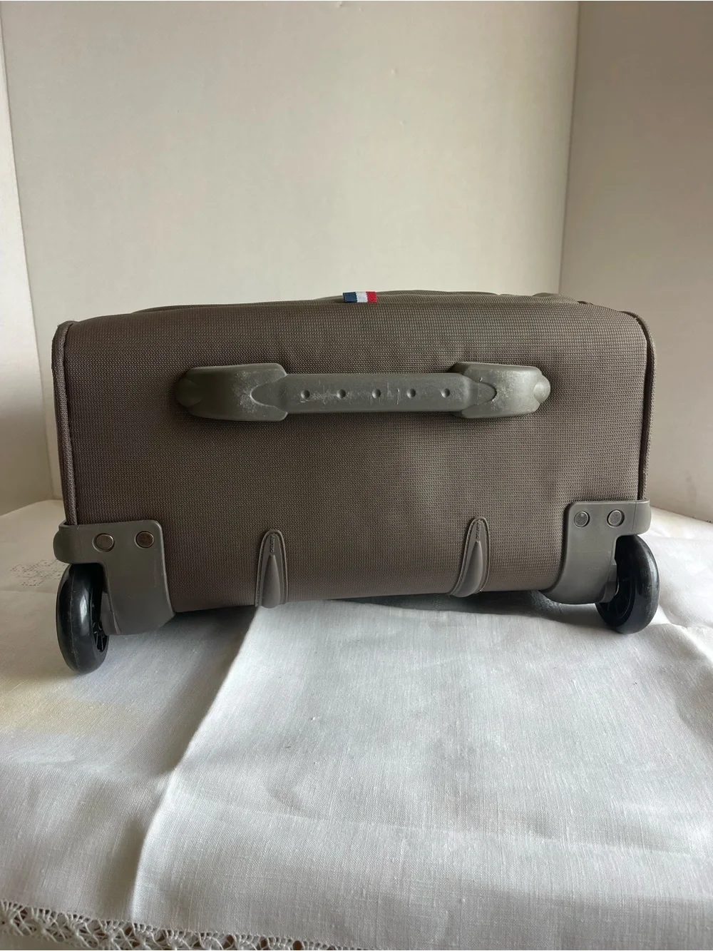 Delsey Paris delsey paris
